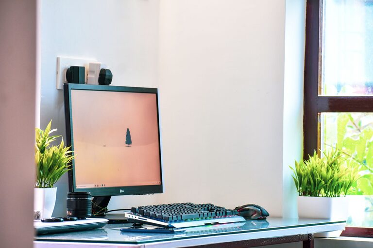 Consejos para organizar un espacio de trabajo en casa eficiente y cómodo